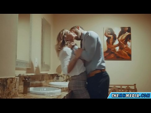 ❤️ Nuair a bhios fionn mòr gad mhealladh ann an seòmar fois poblach ❤ Pornografach aig gd.https-tubsexer.ru